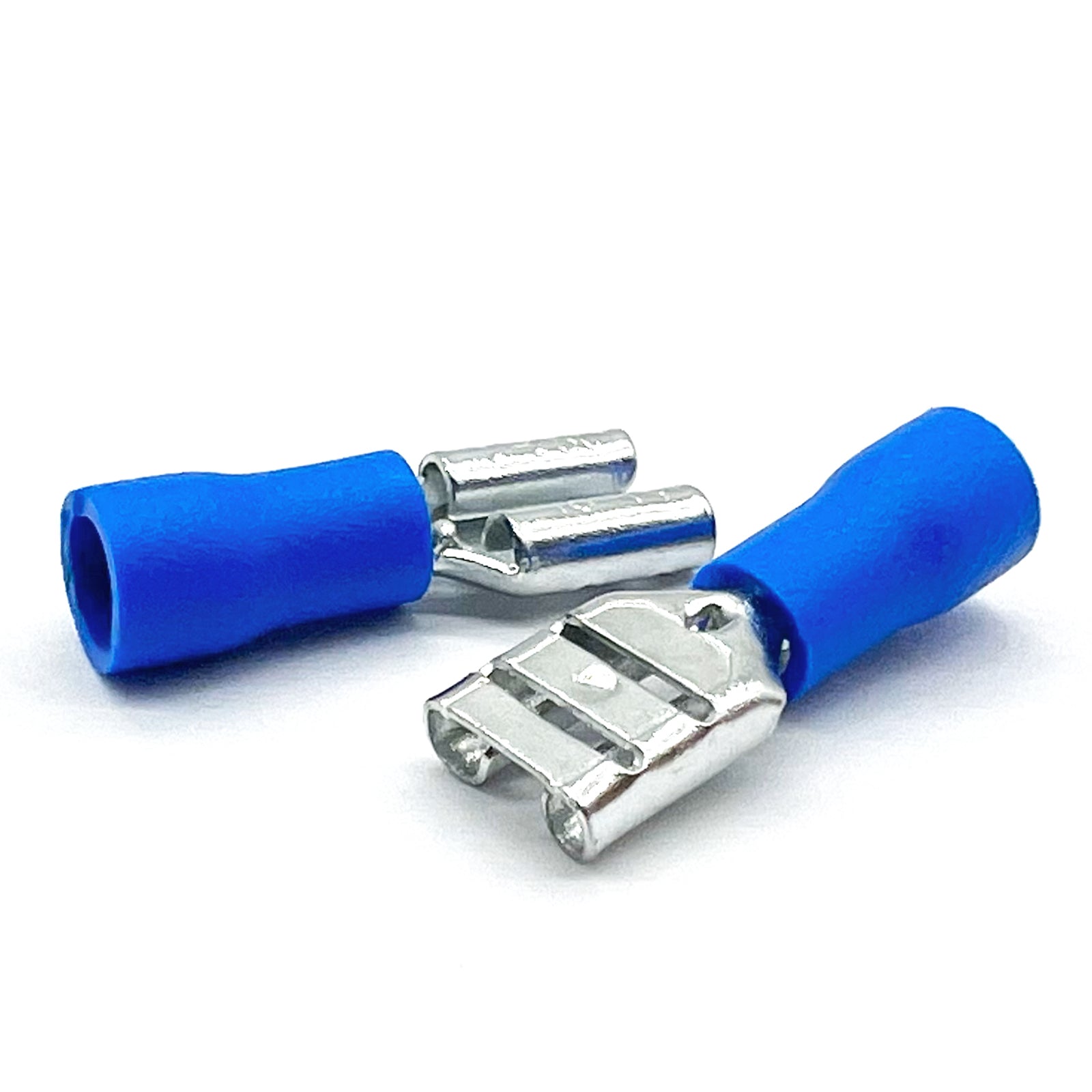 Blue PVC/Vinyl Female Spade Crimp Connector, AWG 16-14